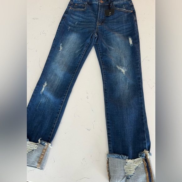 risen Denim - Women’s Risen Jeans size 27